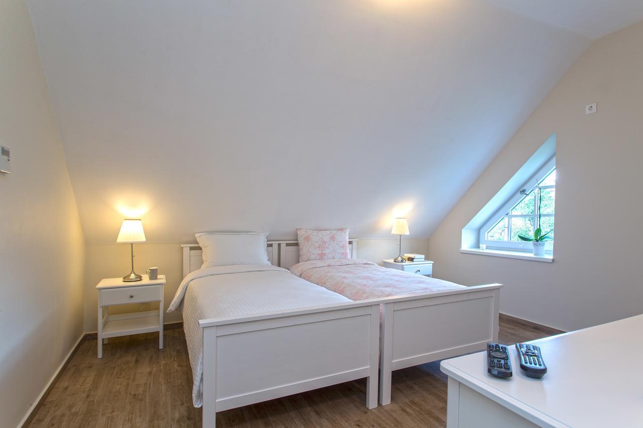 Green Hill Guest House Berkovica Esterno foto